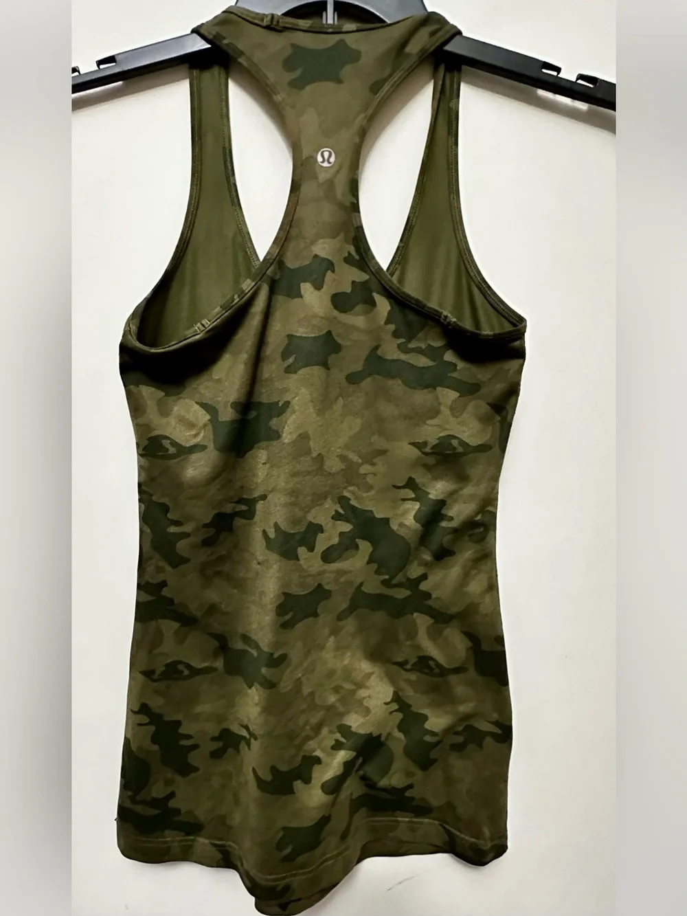 lululemon athletica key features